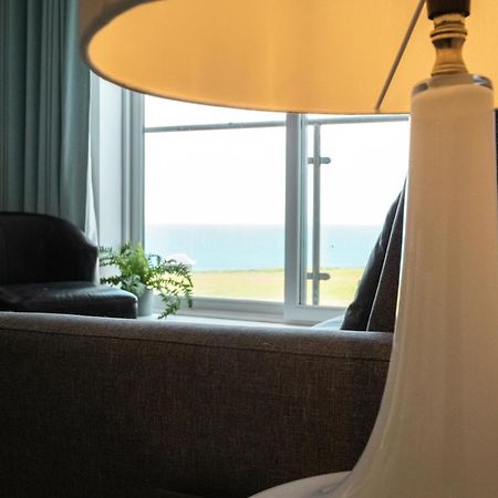 Stunning Sea Views, Luxury Apartment Beaches & Restaurants Are A Short Walk Away New Quay Eksteriør billede